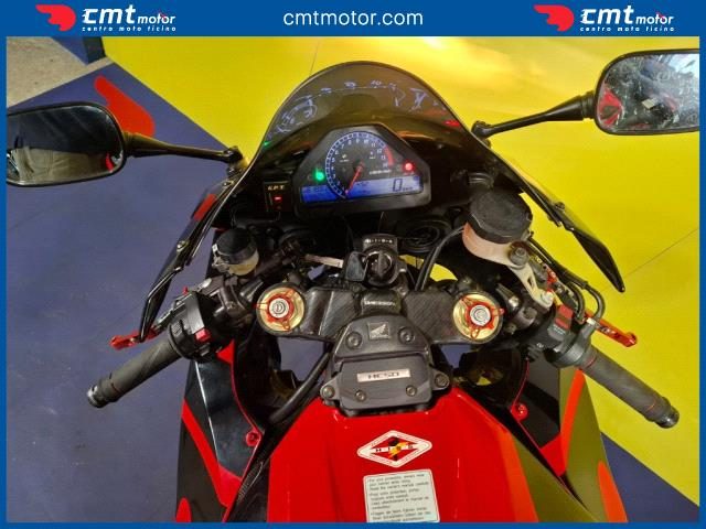 HONDA CBR 1000 RR usata 12