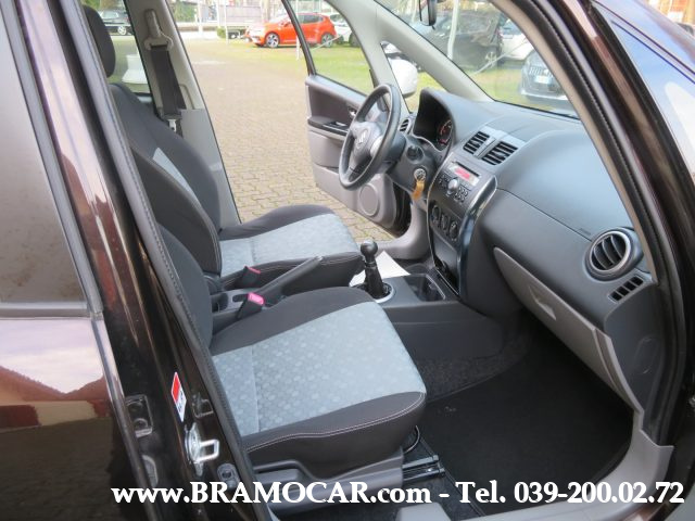 SUZUKI SX4 usata, con Airbag testa