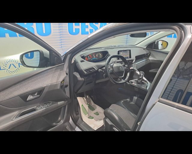 PEUGEOT 3008 usata, con Cruise Control