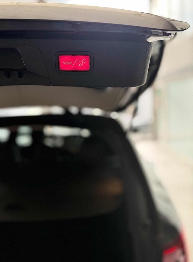 MERCEDES-BENZ GLC 220 usata, con Supporto lombare