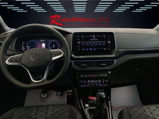 VOLKSWAGEN T-Cross usata 12