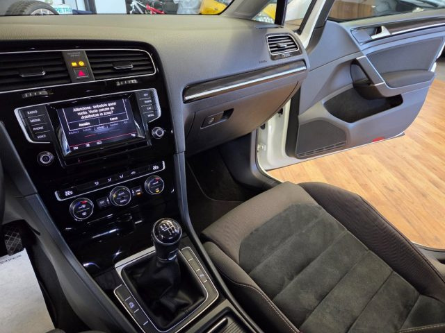 VOLKSWAGEN Golf usata, con ESP
