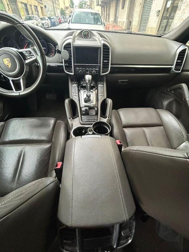 PORSCHE Cayenne usata, con Tettuccio apribile