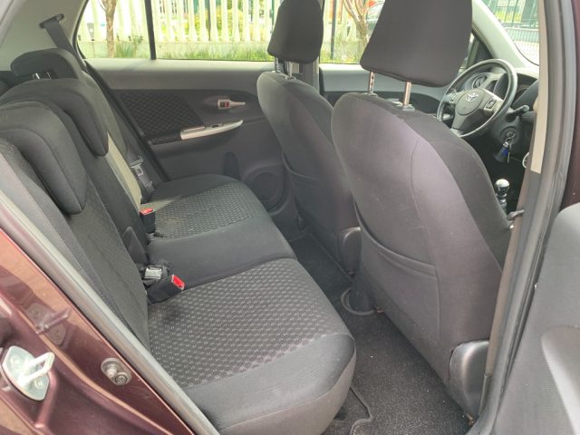 TOYOTA Urban Cruiser usata, con Controllo automatico clima