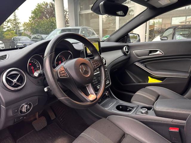 MERCEDES-BENZ CLA 200 usata, con Autoradio