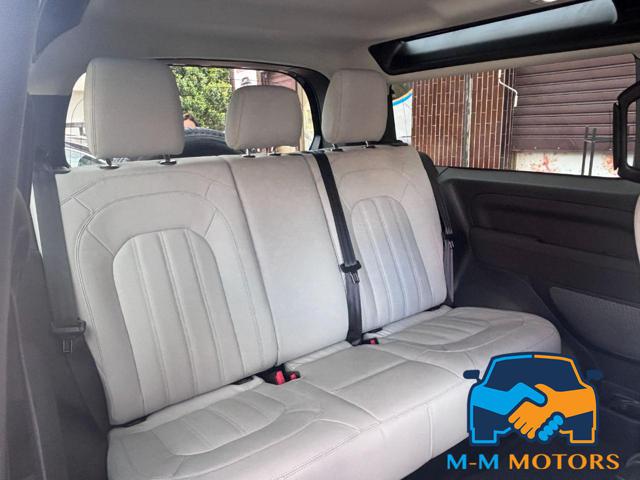 LAND ROVER Defender usata, con Interni in pelle