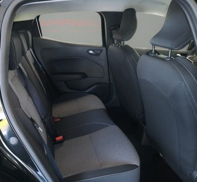 RENAULT Clio usata 14