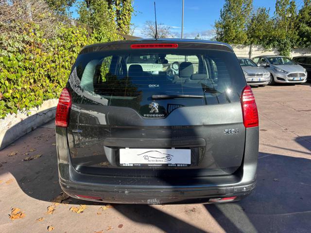 PEUGEOT 5008 usata, con Autoradio