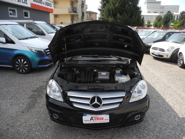 MERCEDES-BENZ B 180 usata 62