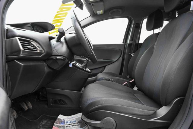 LANCIA Ypsilon usata, con Park Distance Control