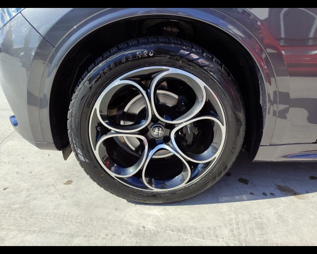 ALFA ROMEO Stelvio usata, con Controllo trazione