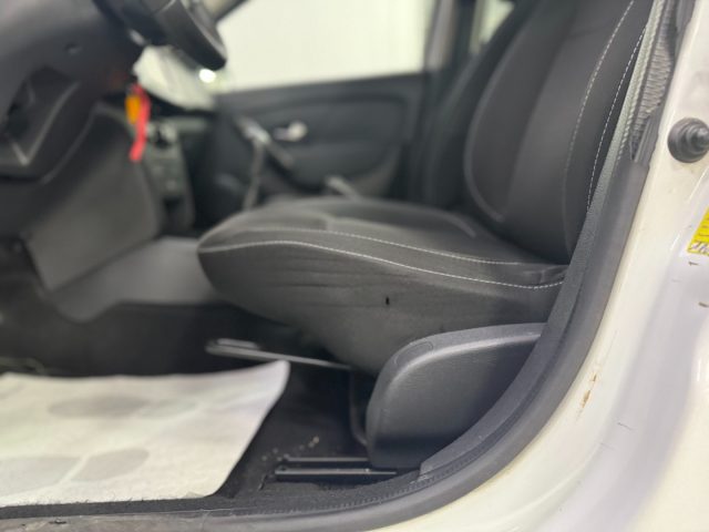 DACIA Logan usata, con Touch screen