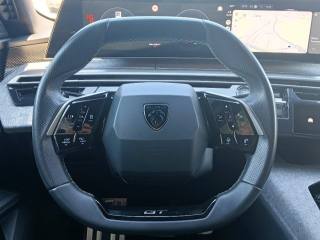 PEUGEOT 5008 usata, con Autoradio