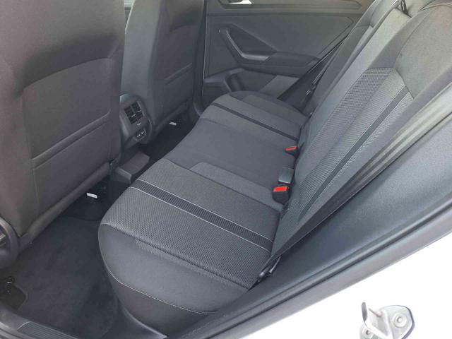 VOLKSWAGEN T-Roc usata, con Vivavoce