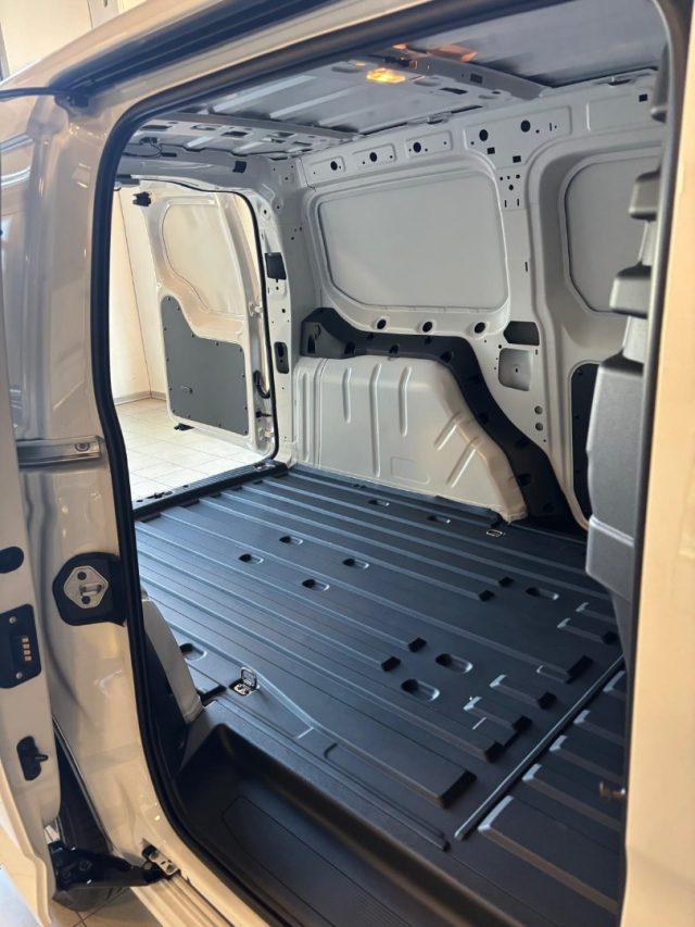 VOLKSWAGEN Caddy usata, con Frenata d