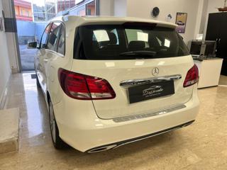 MERCEDES-BENZ B 180 usata, con Airbag