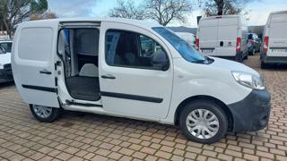 RENAULT Kangoo usata, con USB