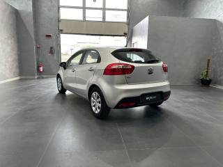 KIA Rio usata, con Alzacristalli elettrici