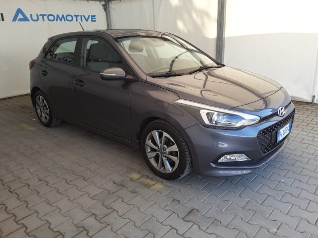 HYUNDAI i20 usata, con Airbag