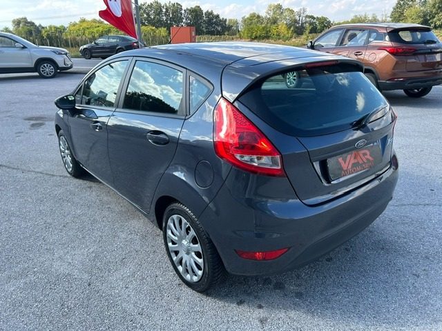 FORD Fiesta usata, con Specchietti laterali elettrici