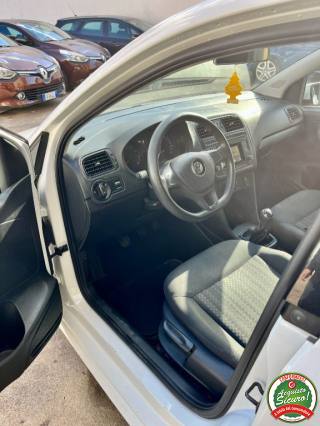 VOLKSWAGEN Polo usata, con Autoradio