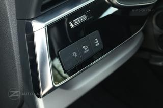 AUDI Q8 usata, con Touch screen