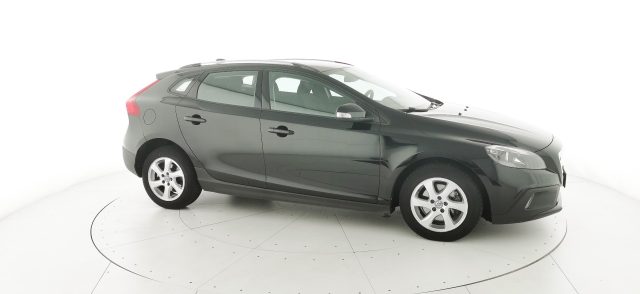 VOLVO V40 Cross Country usata, con Volante in pelle