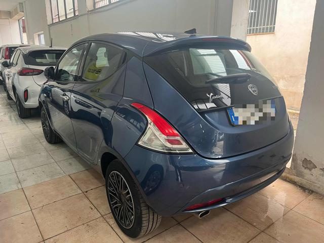 LANCIA Ypsilon usata, con Airbag