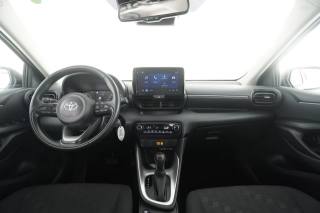 TOYOTA Yaris usata 11