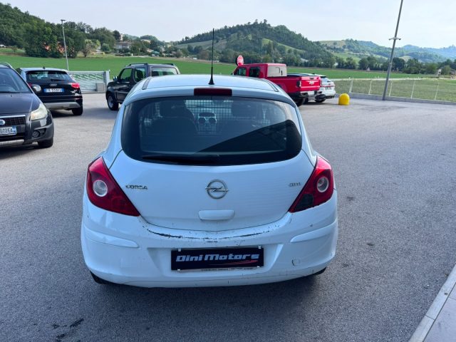 OPEL Corsa usata, con Servosterzo