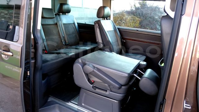 VOLKSWAGEN Multivan usata, con Airbag laterali