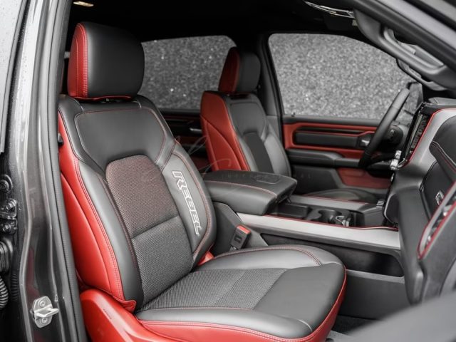 DODGE RAM usata, con Controllo automatico clima