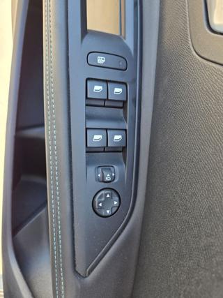 PEUGEOT 3008 usata 21