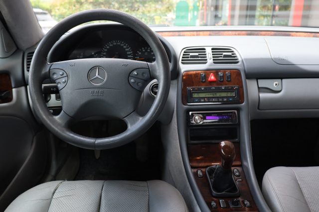 MERCEDES-BENZ CLK 200 usata, con Volante multifunzione
