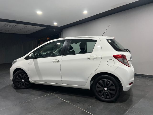 TOYOTA Yaris usata, con Alzacristalli elettrici