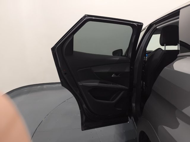 PEUGEOT 3008 usata, con Autoradio digitale