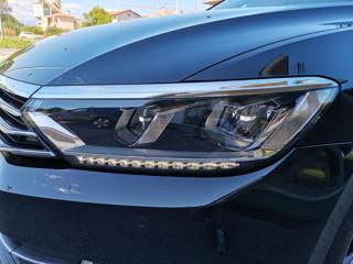 VOLKSWAGEN Passat Variant usata, con Park Distance Control