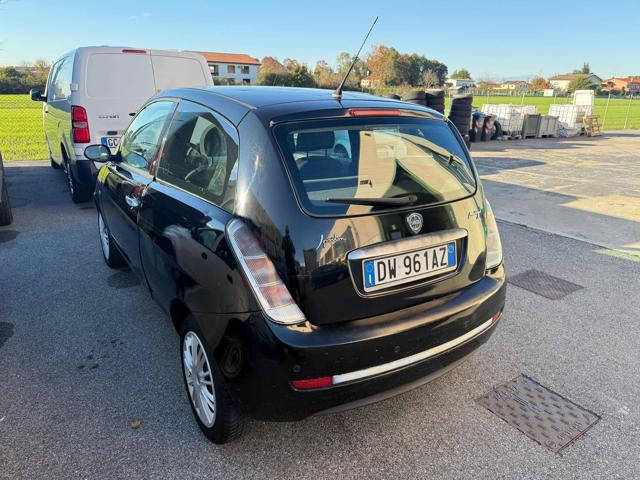 LANCIA Ypsilon usata, con Airbag