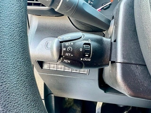 TOYOTA Proace City usata, con Volante multifunzione