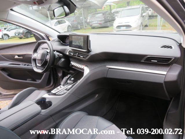 PEUGEOT 3008 usata, con Bracciolo