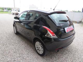 LANCIA Ypsilon usata, con Autoradio