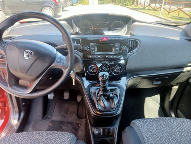 LANCIA Ypsilon usata, con Autoradio digitale