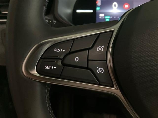 RENAULT Clio usata, con Sensori di parcheggio posteriori