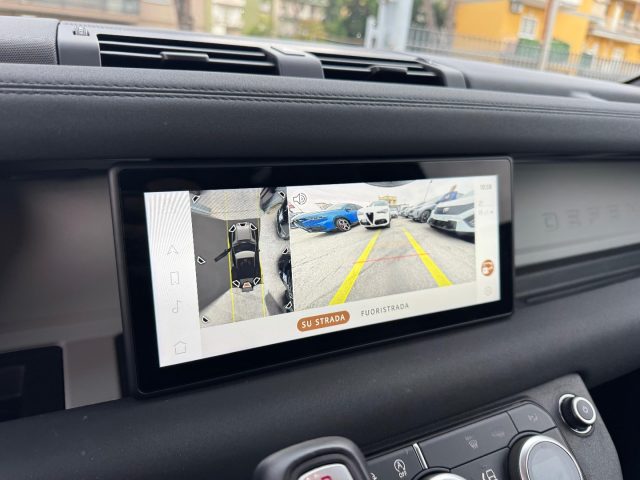 LAND ROVER Defender usata, con ESP