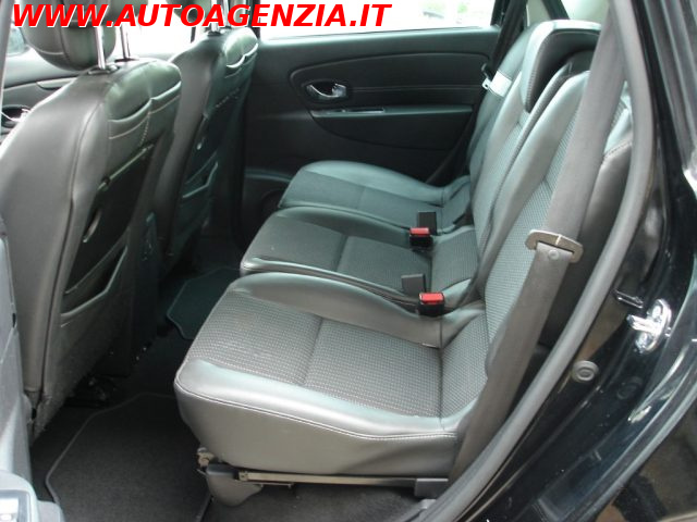 RENAULT Scenic usata 8
