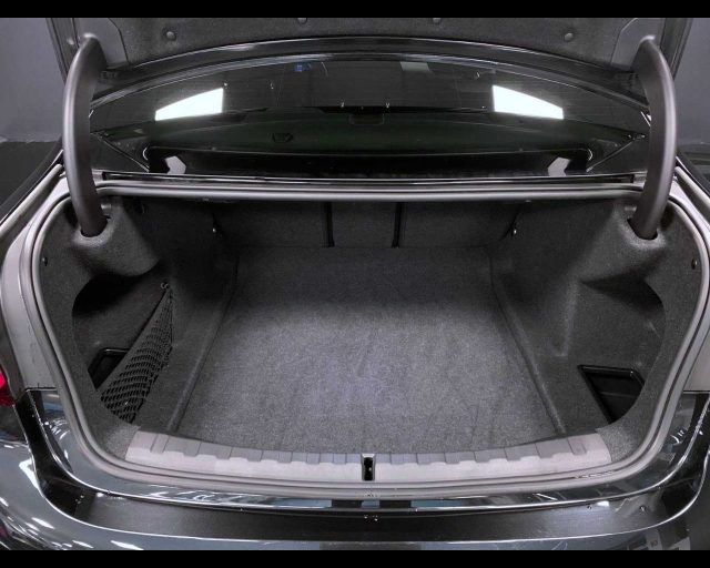 BMW 320 usata, con Sedile posteriore sdoppiato