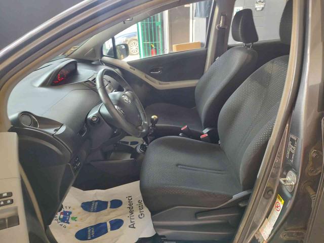 TOYOTA Yaris usata, con ESP