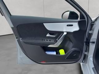 MERCEDES-BENZ A 180 usata, con Fendinebbia