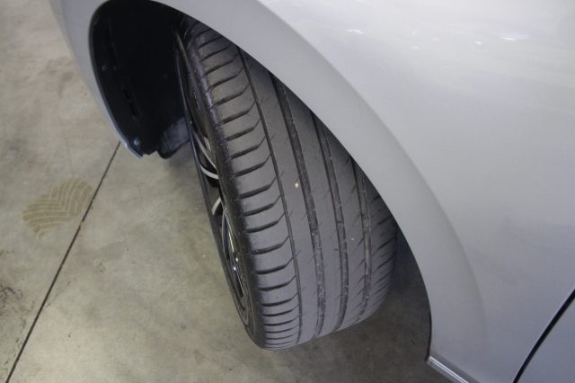 VOLKSWAGEN Golf usata, con Sedile posteriore sdoppiato