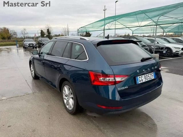 SKODA Superb usata, con Boardcomputer